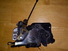Heres pics of the door latch itself