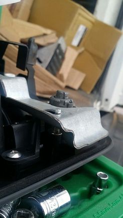 The backing bracket can no longer be installed.