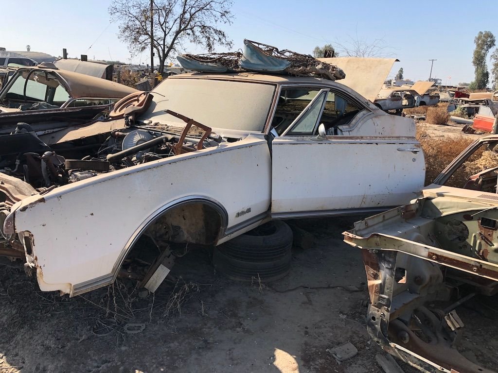 '68 88 2 door at Turners Salvage in Fresno CA