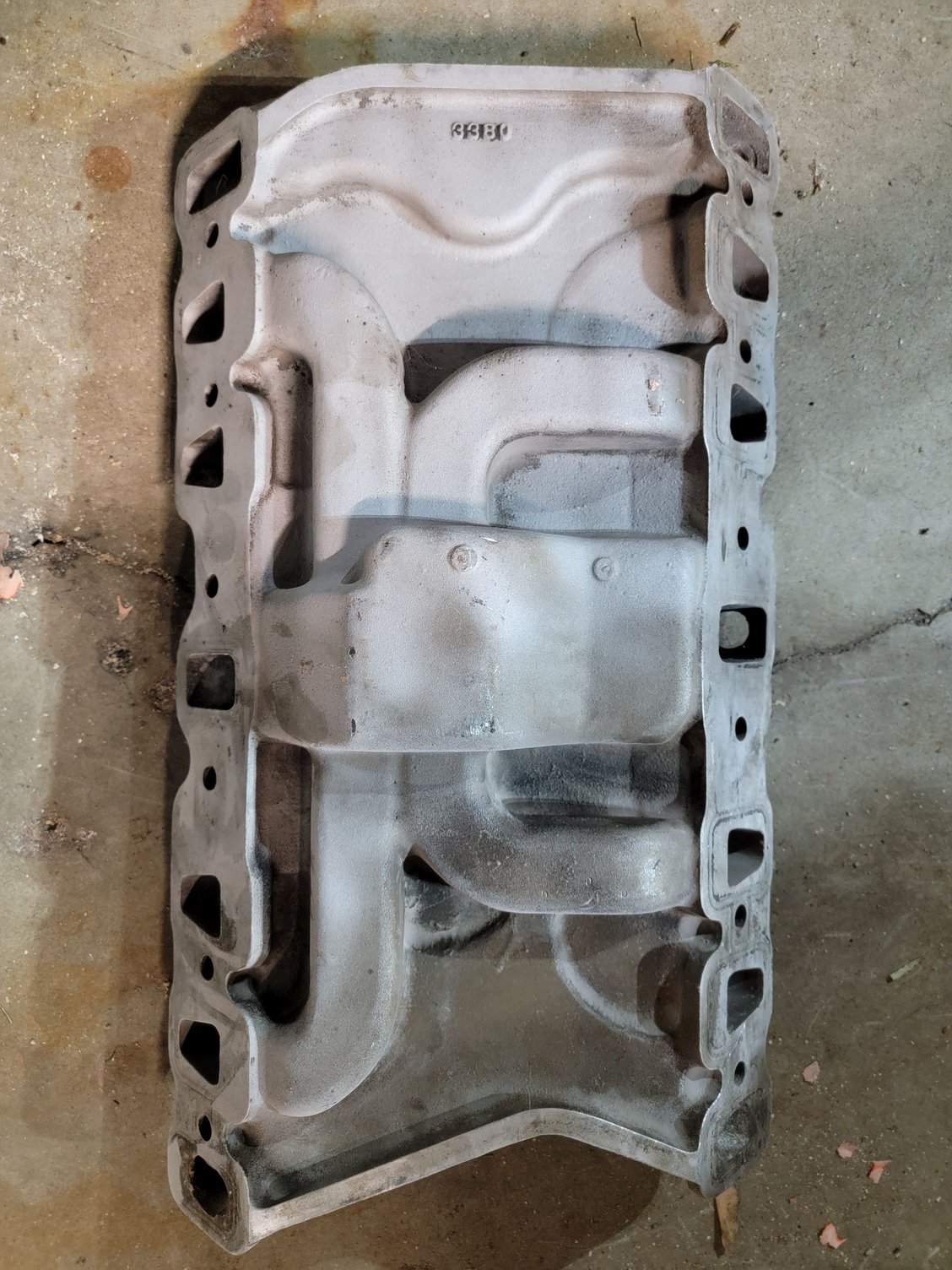 edelbrock SP2P intake 3380