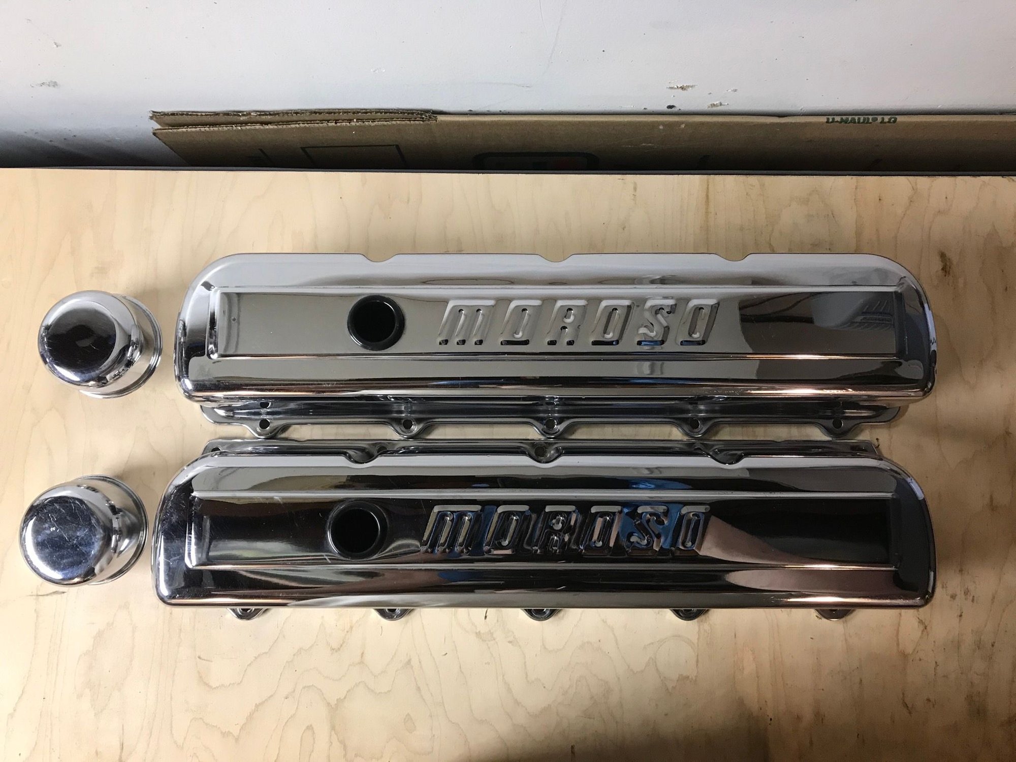 Moroso Tall Chrome Oldsmobile Valve Covers 68300 used