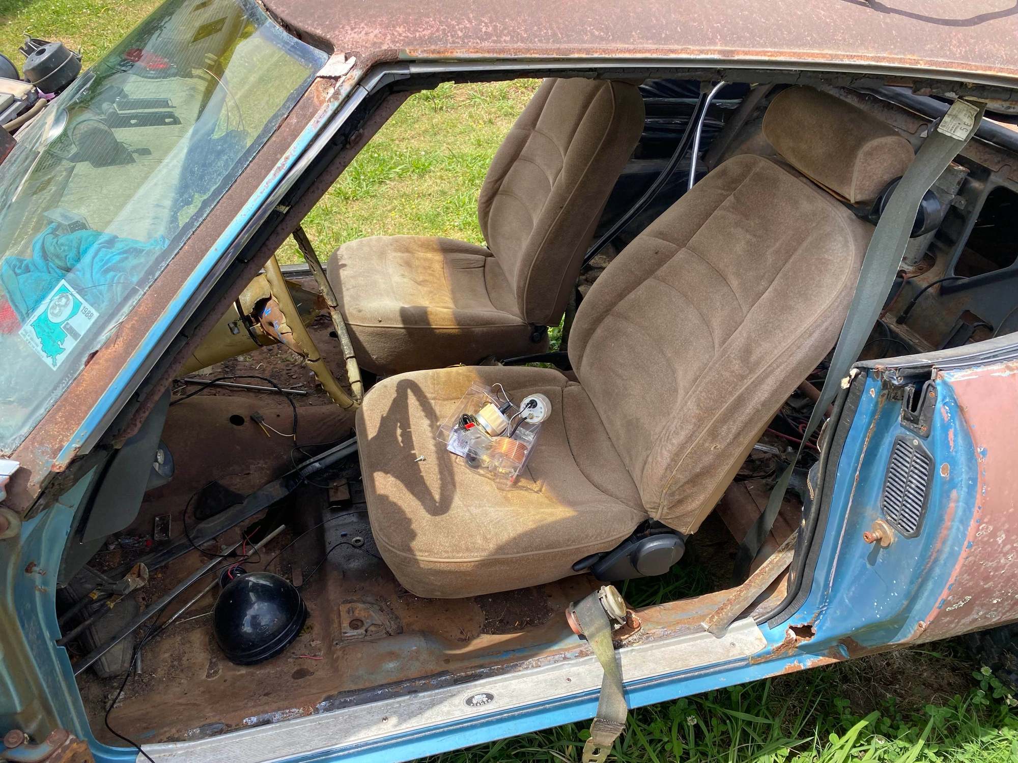 Seats are from a 94 Mustang.