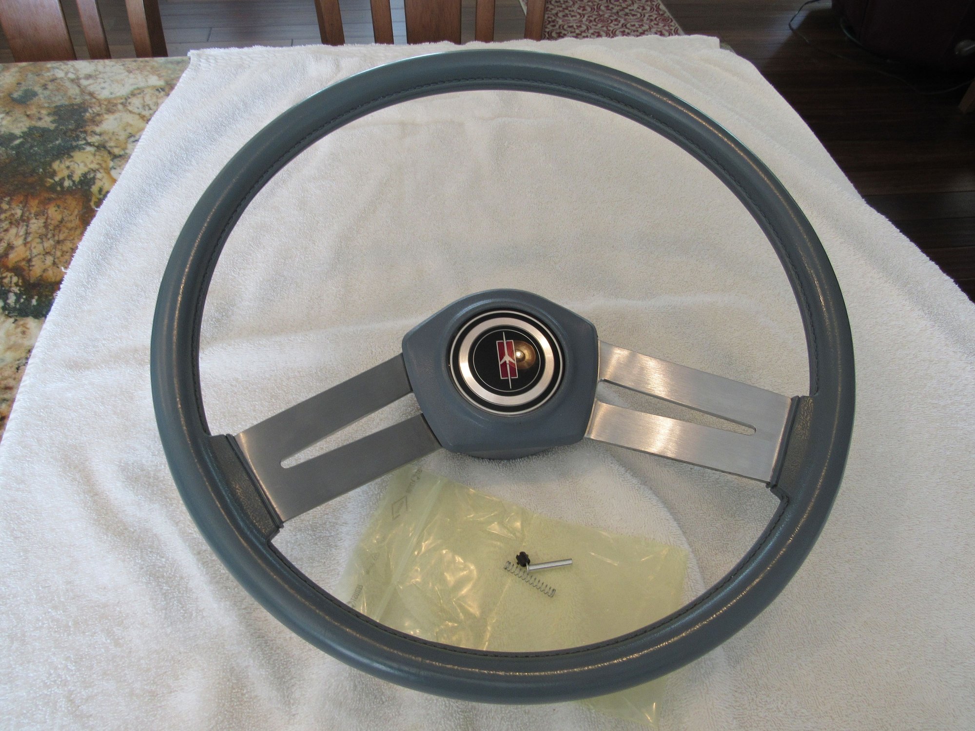1978 1979 Blue Sport Steering Wheel Olds Cutlass 442 Delta 88