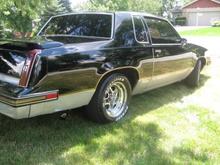 olds 442 call jeff with questions and offer 708-308-0282
nice car