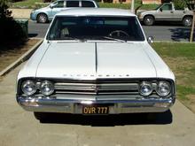 1964 Oldsmobile F85 4-dr Deluxe sedan