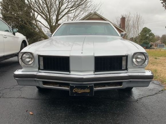 I painted the grills flat black.  Didn't like the gray.  What do you think?  Lower air intake are also flat black, but not installed.