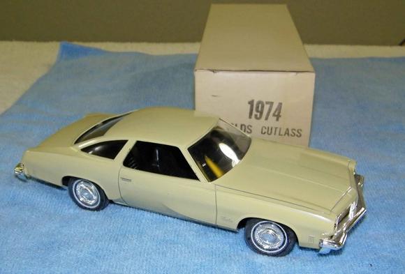 1974 Oldsmobile Cutlass Promo Model Car