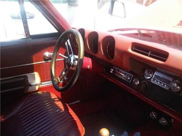 442 interior