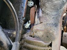 Gasket debris
