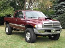 Garage - dodge ram 1500 5.9L