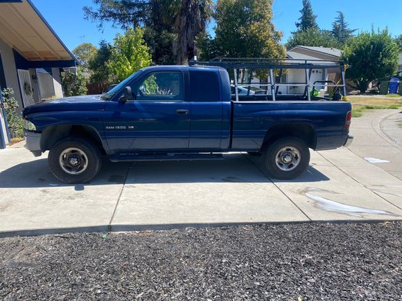 After a quick wash the paints ok, some scratches and big dent on the front fender. 