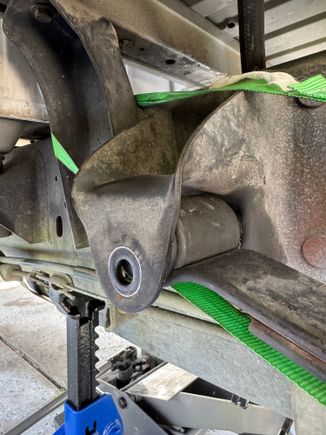 Movement after using the ratchet strap and current position. 