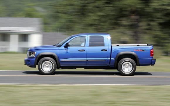 dakota  crew cab side view