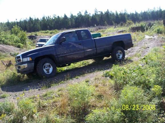 Out for a playdate with a '00 Ford Ranger