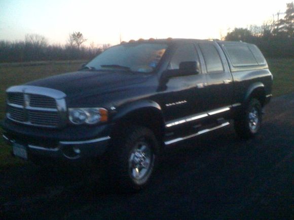 2004 ram 3500 cummins, ordered it new 88 thousand miles, Banks six gun, dauls at streight through mufflers. tweeked cp3. 90 hp injectors. loaded to the max has all the goodies