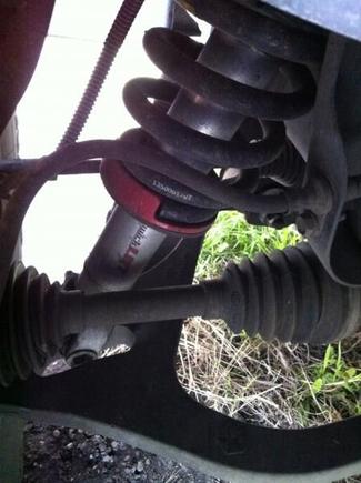 Rancho Loaded Quicklift driver's side.