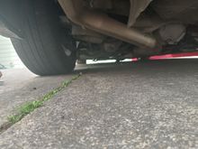 See right off the wheel, that small metal bar is bent in the middle...