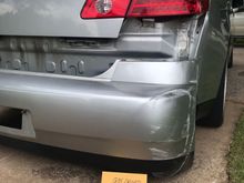 U can see that a very small area of the quarter panel in pushed in lightly. Ive measured it and seems to be approx 1”