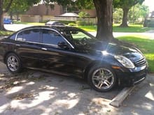 Garage - G35x Black 2005