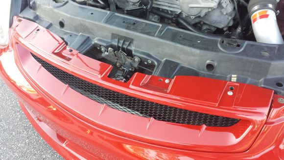 Hey  Nurse..here is a shot of the grille mounting