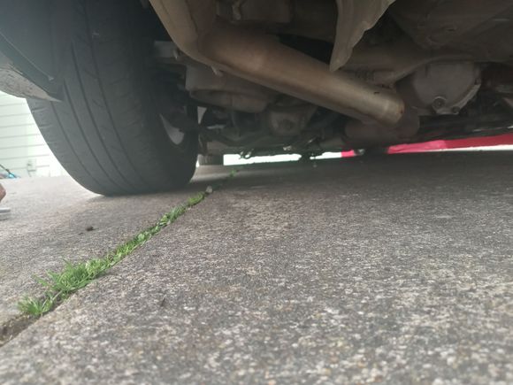 See right off the wheel, that small metal bar is bent in the middle...