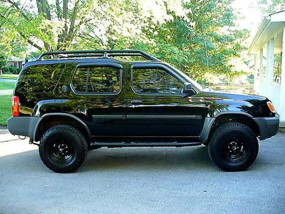 Powdercoated roof rack and step bars