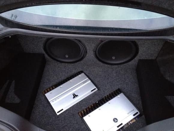 All JL Audio inside too