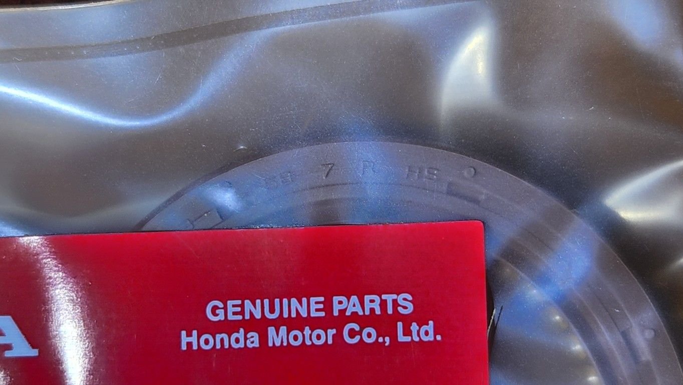 At least there are numbers on this seal.