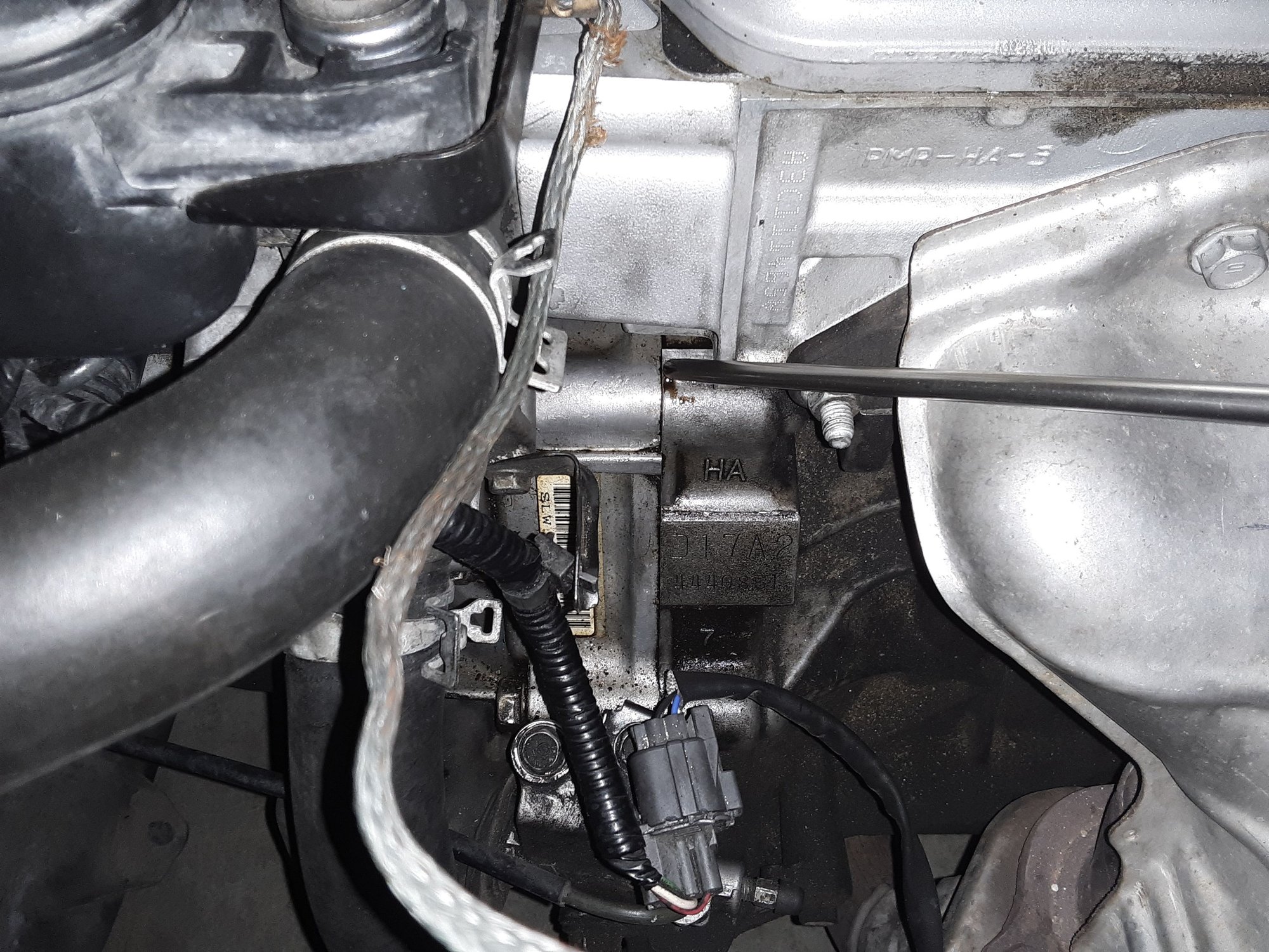 Clutch cover oil leak? HondaTech Honda Forum Discussion