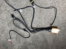 I stretched everything out. This is one leg. There are two legs, one for each headlight.