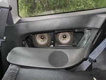 EDM gathers dual speakers