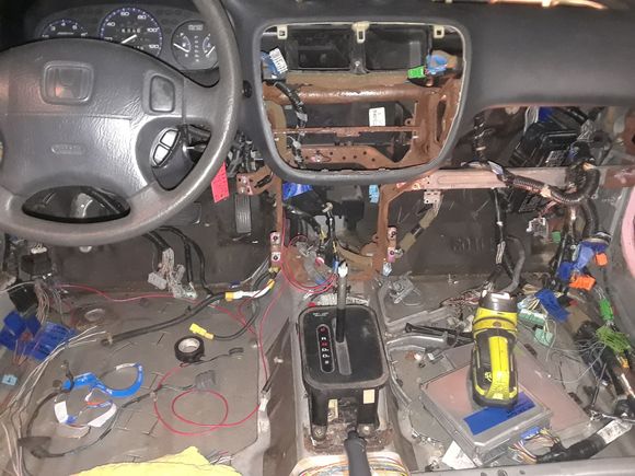 98 civic dash... mix of 2 harness'... 02 Tl-S harness and ecu... and a 98 civic ek harness and ecu...
