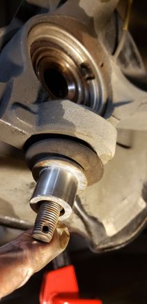 Ball joint can be moved to any direction with just 1 finger. Movements are smooth, no click, no give, no noise.