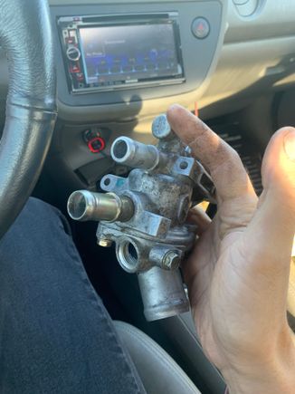 Pointer finger pointing at idea, idea for where to mount temp gauge for aem gauge.... *goes and buys 1/8th npt drill bit and tap*