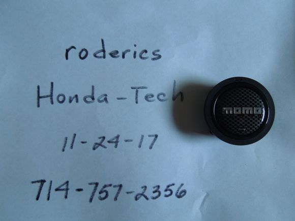 Discontinued small Momo carbon fiber horn button.
$100 shipped