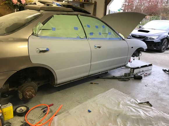finally got around to welding the side moldings shut and straighten out the doors. they are as good as they are going to get.