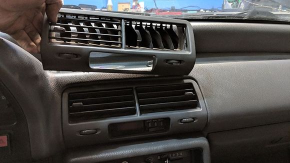 New center vent vs old