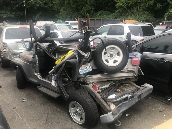 This is why I had to replace the Jeep with the del Sol. Yes, I was in the Jeep when it was hit.