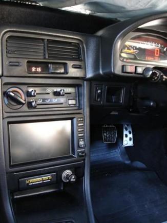 BEFORE I ELIMINATED THE CLIMATE CONSTROL AND INSTALLED THE RHD SONY RADIO AS A REPLACEMENT. THE CLIMATE CONTROL IS NOW CONTROLLED BYTHE FUNCTION ON THE GPS NAV UNIT.