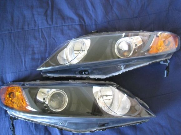 06-11 civic sedan

rx330 projectors w/tsx-r lenses and custom shields
e46-r shrouds