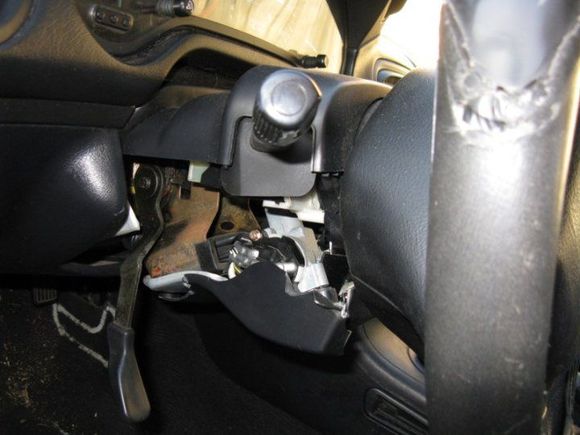 04-2009 DelSol post theft steering column