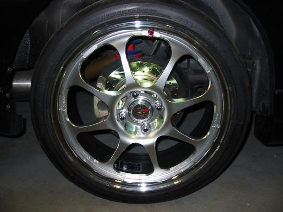 17x7 Racing Hart CP8'Rs
Yokohama Parada SPECII Tires
Cross Drilled and Slotted Rotors