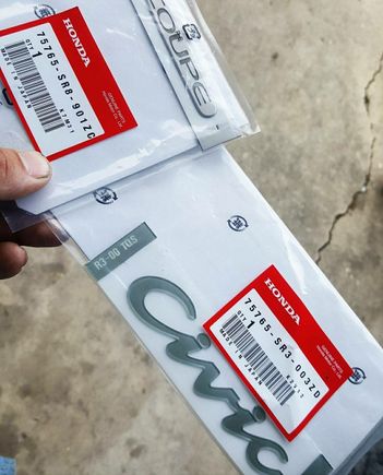 Civic jelly emblem  and coupe emblem