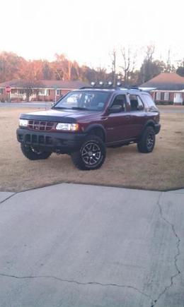 just got done bedlining my front and rear and fender flares on the rodeo