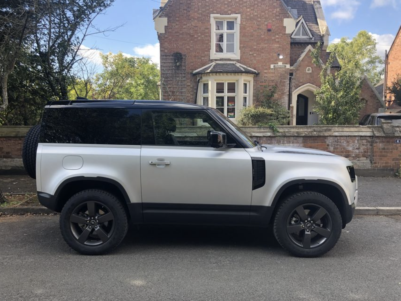 No Signature Graphic Build. Am I alone? - Page 3 - Land Rover Forums ...