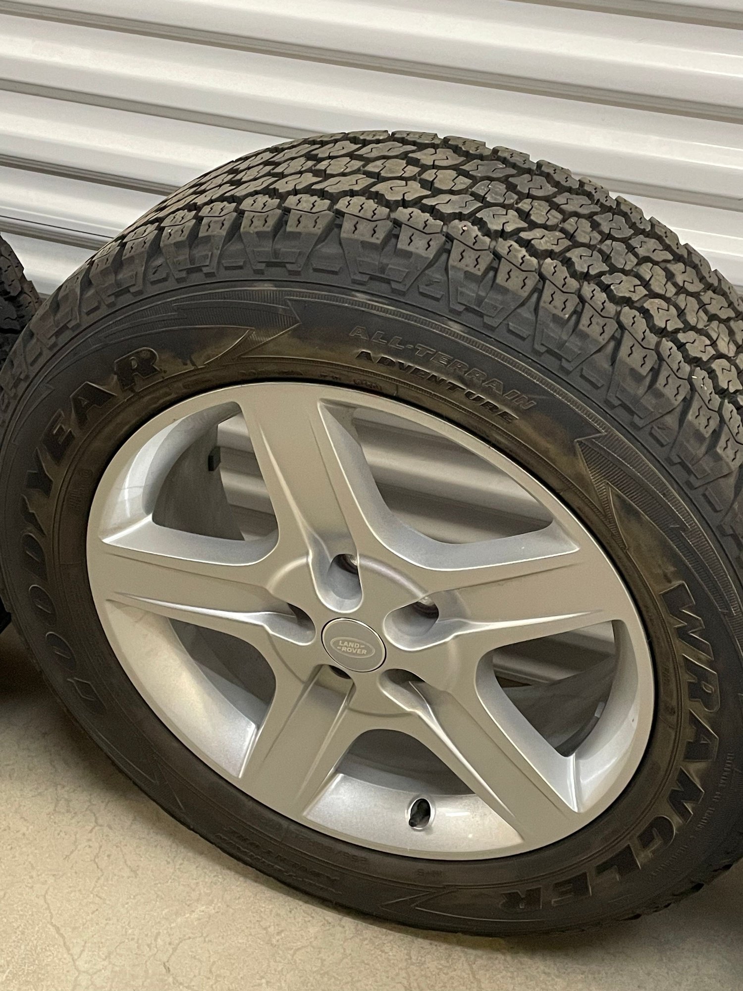 Wheels and Tires/Axles - 20” Style 5094 wheels with Goodyear Adventure tires - set of 5 - Used - 2020 to 2023 Land Rover Defender 110 - Cornelius, NC 28031, United States