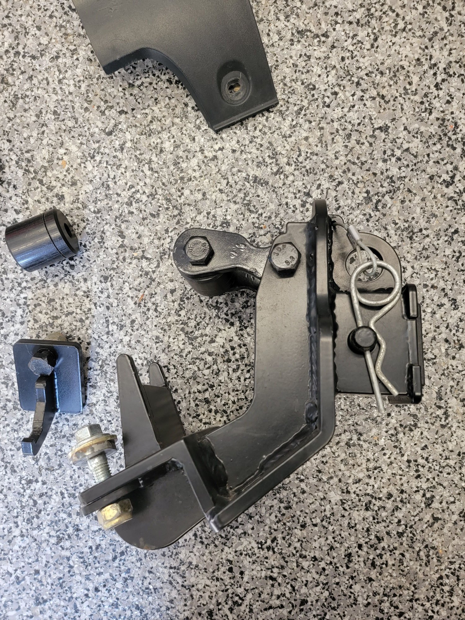 Miscellaneous - Rhino ox hitch for land rover LR3 LR4 RRS discovery - Used - 2010 to 2016 Land Rover LR4 - 2005 to 2009 Land Rover LR3 - 2010 to 2015 Land Rover Range Rover Sport - Saratoga Springs, UT 84045, United States
