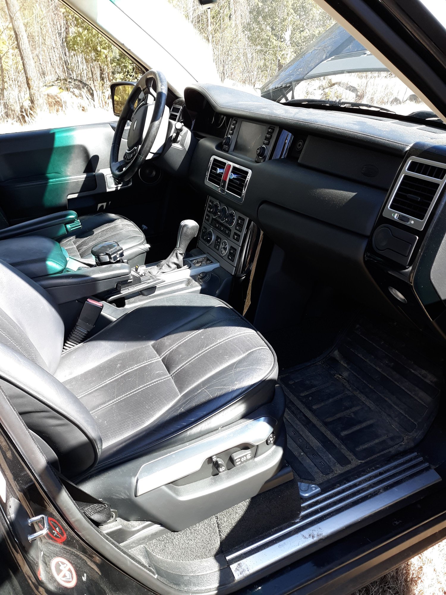 2006 Land Rover Range Rover - 2006 Range Rover Supercharged for Sale - Used - VIN SALMF13496A231964 - 180,000 Miles - 8 cyl - AWD - Automatic - SUV - Black - Wilmington, NY 12997, United States