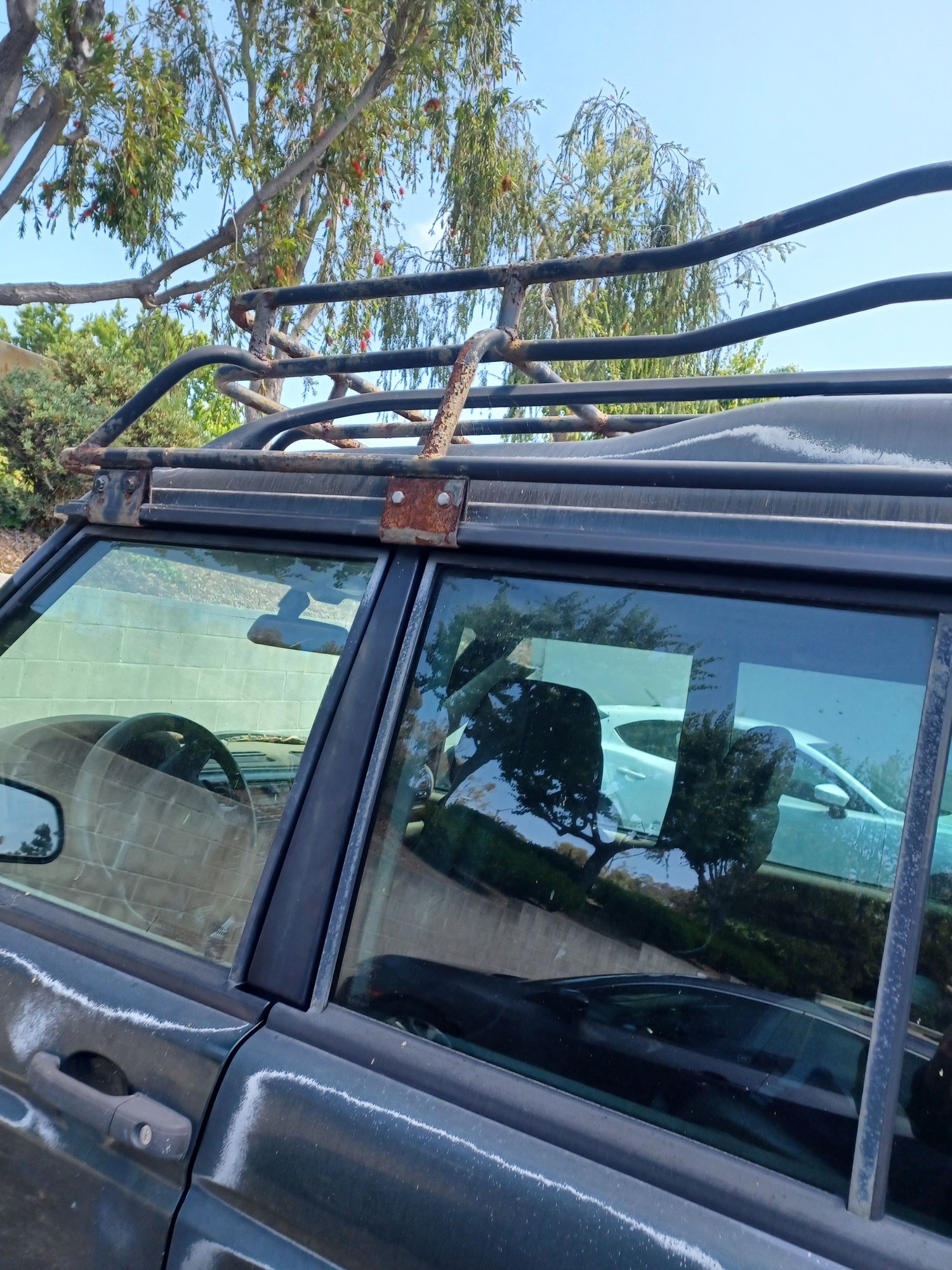 2000 Land Rover Discovery - 2000 landrover Discovery II - Used - VIN SALTY1541YA267105 - 8 cyl - 4WD - Automatic - SUV - Other - Laguna Niguel, CA 92677, United States