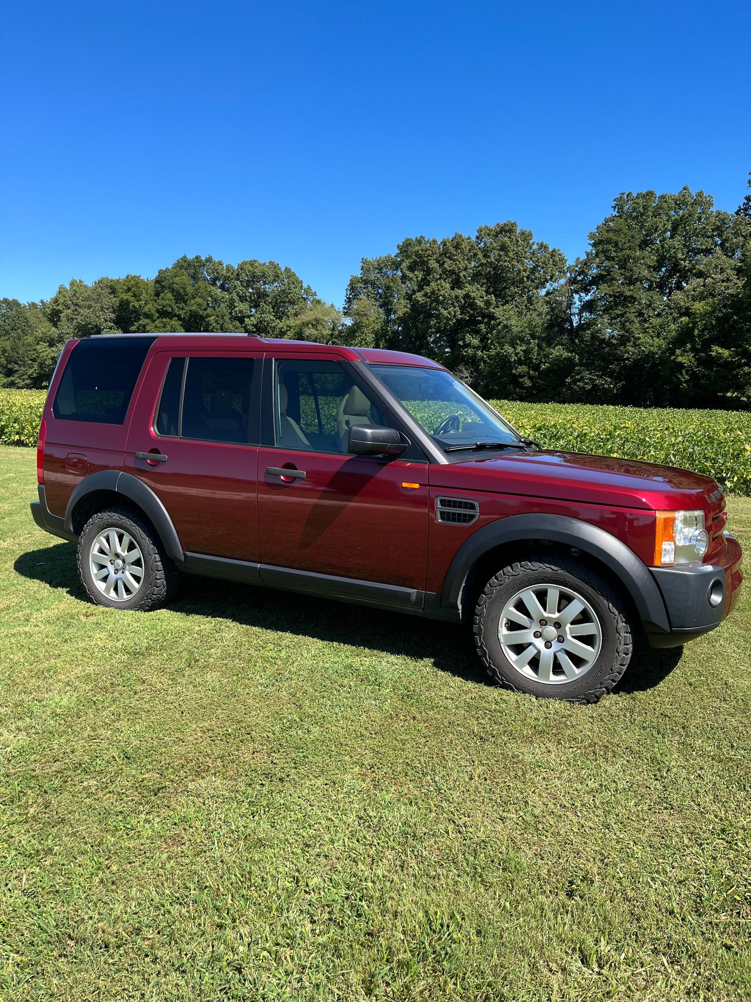 2005 Land Rover LR3 - Lr3 for sale - Used - VIN SALAA25415A315568 - 144,340 Miles - 8 cyl - 4WD - Automatic - SUV - Red - Dresden, TN 38225, United States